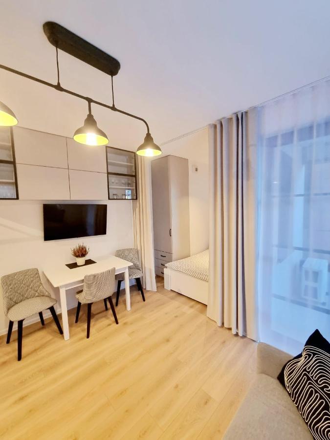 Doki Living Apartament 55 Gdańsk Buitenkant foto